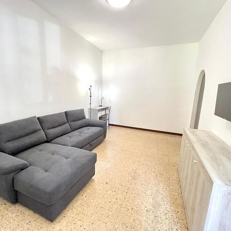 Апартаменты Famagosta House Милан Экстерьер фото